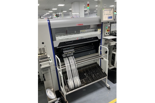 高速贴片机/ High Speed Chip Mounter（YSM20）